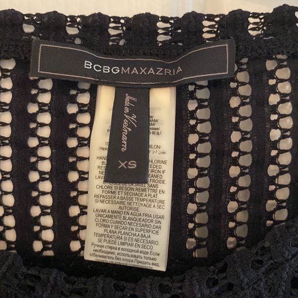 BCBGMAXAZRIA Asymmetrical Peplum Lace Top - Picture 4 of 4